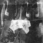 Палатна Савчук (зліва), яка померла, голодуючи, коли арештували її сина. Праворуч її сестра.